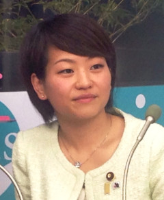 【！】自民・鈴木貴子さん「生活保護の車保有を認めるべき！」 → X民「もし、家族が任意保険未加入ナマポ民に轢き殺されたら、どう思うの？」 → ………
