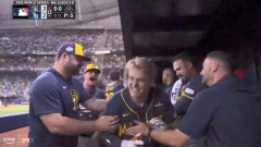 【ワールドシリーズ4回戦】ブルワーズ　クーパー・プラット 、延長12回に勝ち越しソロホームラン！！！！！！！！！！！！！