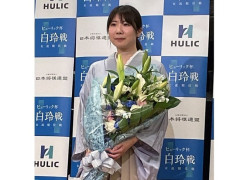 西山朋佳、棋士と女流棋士の
