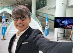 【悲報】GMO熊谷社長、自撮りをUPしただけなのに中国人に頭おかしい人扱いされてしまう