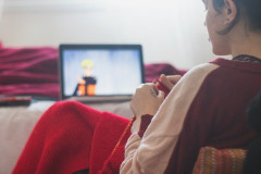 オタク「子どもの頃から感性が変わってないのは偉いんだ！変わってる奴らは劣化してるってこと！」←これ