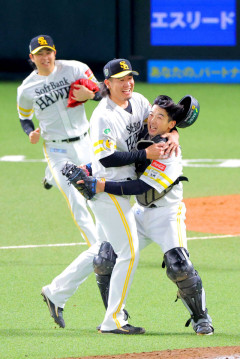 カープファン「SB山本祐大が古巣DeNA戦3打点で日本一はドラマ性凄い」【日本シリーズ】
