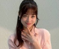 女性、気付く「えまって、最近になって低身長女子って実は肩身狭くなってない？」