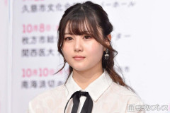 卒業発表の乃木坂46伊藤理々杏「最後の制服」ミニスカ衣装姿に反響相次ぐ「目に焼き付けます」「最高に可愛い」