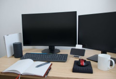 PC環境がディスプレイ3枚とかの人ってすごいな