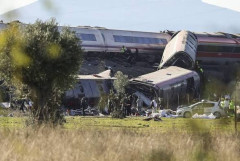 【スペイン列車事故】「日本の車両だ！」→原因判明:赤信号で列車出発指示か 68人死亡