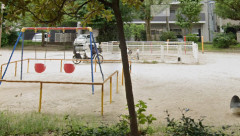 【事案】男が公園で遊んでる子供に「クソガキ」と暴言、保護者に注意されるも「〇すぞ」とさらに暴言 　大阪市福島区