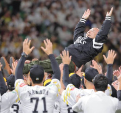 孫正義オーナー（69）、ビールかけに参加せず「疲れた」と帰宅