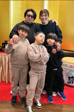 「子供の金でうなぎ食べてきた」収益停止中の家族系YouTuber、父親の “強気声明” が物議…過去の “怒鳴りつけ” 再燃で深まる不信