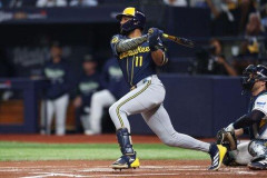 【悲報】ブリュワーズ第3戦10-1「130球中空振り見逃し12球です」MLB関係者「」ｗｗｗｗｗｗｗｗｗｗ