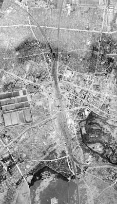 【画像】1945年の東京の航空写真、ガチで面白すぎるｗｗｗｗ