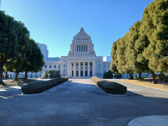 政府の低所得者支援、電卓で12回割った瞬間に全てが崩壊！！！ 月417円という衝撃の結末が・・・