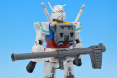 【ガンプラ】今ではすっかり当たり前になってる初代ガンダムの腰バズーカラックが初めて導入されたのは旧HGガンダムなのよね
