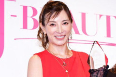 【朗報】加藤あいさん、来年デビュー30周年で「思いっきり悪役とかすごいコメディーを」やりたいと語るwwwwwwwwww