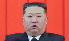 金正恩、白髪混じりになって大復活！！