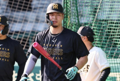 佐藤輝明、年俸4.5億円から57億円へwww