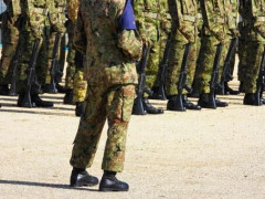 【悲報】23歳の現役自衛官、人生を『強制終了』してしまう・・・