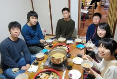 【悲報】陰キャサークルの飲み会写真が流出ｗｗｗ