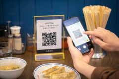 【悲報】米インフルエンサー、日本の居酒屋でライブ配信中にQRコードが“流出”。200万円近く請求され頭を抱える事態に