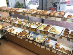 【画像】パン屋でトングをカッチカチいわせながら選んでるトキのワクワク感は異常