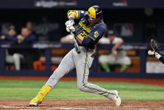 ブリュワーズ第3戦10-1「130球中空振り見逃し12球です」MLB関係者「」