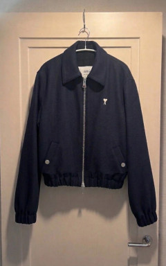 ワイ大学生半強制的に服を買わされる