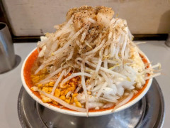 モヤシとかが山盛りのラーメン ＆ 悲報、もやし生産者「儲からなすぎるので廃業します･･･」