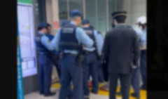 千葉県松戸市のJR馬橋駅周辺の路上で歩行者3人が次々襲われけが　果物ナイフを所持していた自称・コロンビア国籍の男（３７）を逮捕（動画あり）