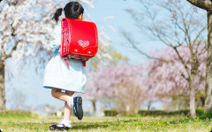 小学校低学年の娘のクラスで親の学歴を披露？するのが流行ってる。娘に聞かれたんだけど、私も旦那も高卒で・・・