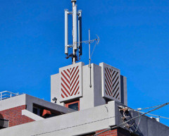 【経済】5G基地局数、ドコモはau・ソフトバンクの半分以下　総務省調査