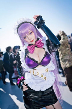 【画像】コスプレイヤー「はいはいお胸見せとけばいいんでしょw」