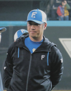 【日本ハム】西岡剛・前ロッテコーチの野手総合コーチ就任を発表 背番号「78」