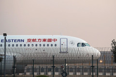 【悲報】中国東方航空、日本線減便に耐えきれず羽田～北京線を増便