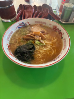 ワイの近くのラーメン屋一杯600円