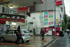 高市がこれから毎月ガソリン5円ずつ増税するらしいけど