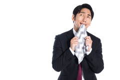 【悲報】落語家の林家三平、ガチで『動揺』してしまう・・・・