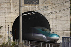 【朗報】高市早苗「第2青函トンネル作るわよ。予算は1兆円よ」